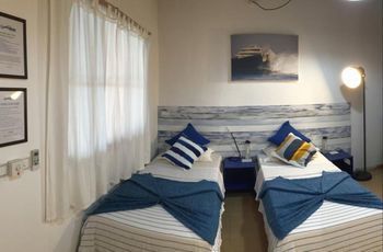 Cokes Surf Camp Hotel Thulusdhoo Kültér fotó